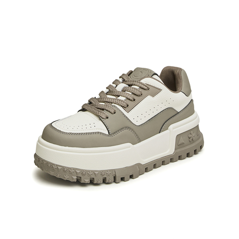 TATA/他她2024秋商场同款女简约学院百搭厚底圆头板鞋GDR01CM4