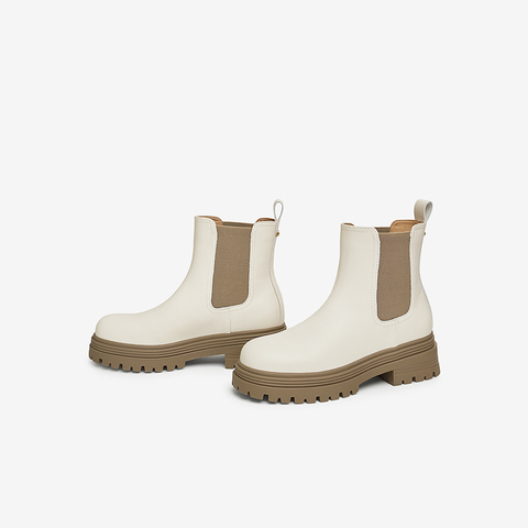 TATA/他她2024冬时尚休闲切尔西靴女新款7D241DD4