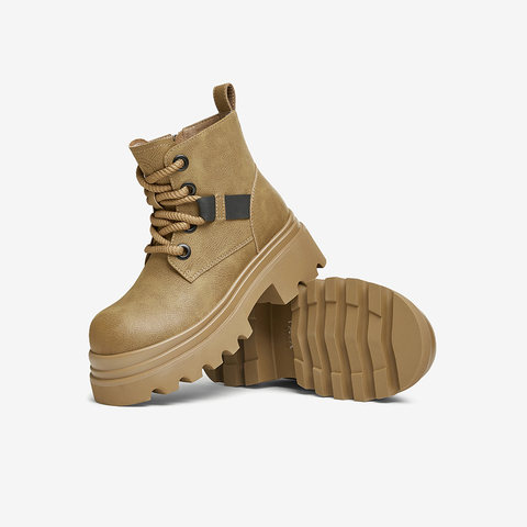 TATA/他她2024冬商场同款时尚休闲马丁靴女新款CGP01DD4