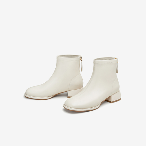 TATA/他她2024冬商场同款时尚休闲时装短靴女新款XJE01DD4