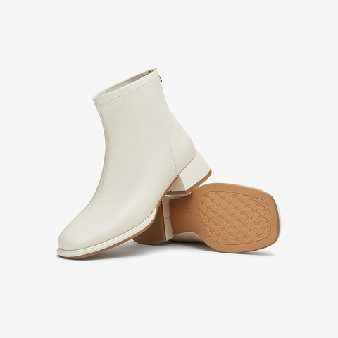 TATA/他她2024冬商场同款时尚休闲时装短靴女新款XJE01DD4