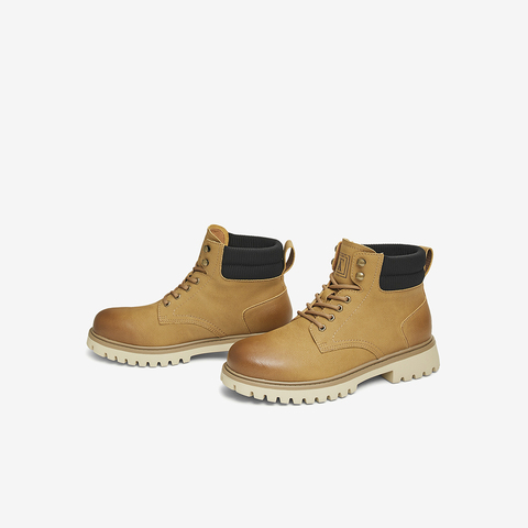 TATA/他她2024冬商场同款时尚休闲马丁靴男新款28953DD4