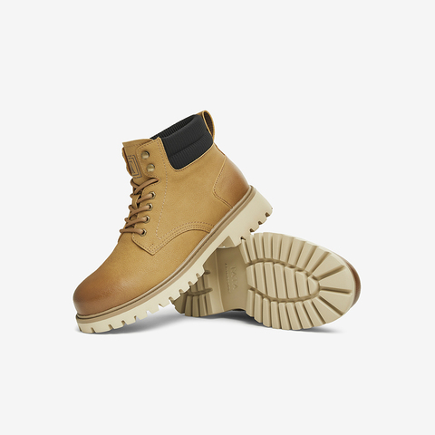 TATA/他她2024冬商场同款时尚休闲马丁靴男新款28953DD4