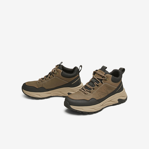 TATA/他她2024冬商场同款时尚休闲运动鞋男新款VLJ01DD4