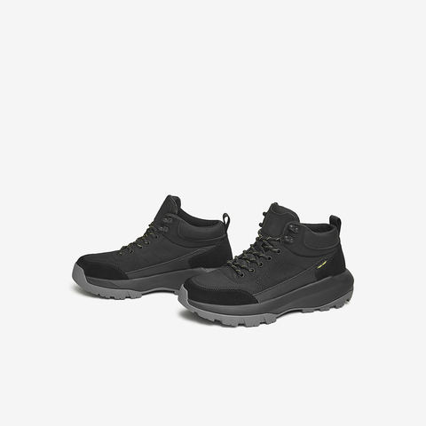 TATA/他她2024冬商场同款时尚休闲休闲运动靴男新款73D40DD4