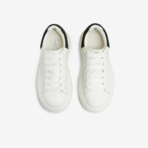 TATA/他她2025春商场同款时尚休闲板鞋女新款WU503AM5