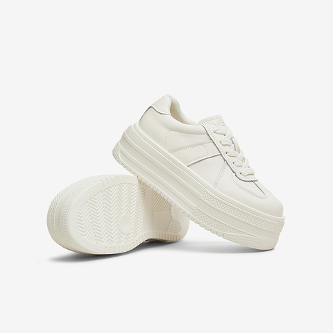 TATA/他她2025春时尚休闲德训鞋女新款CCW02AM5