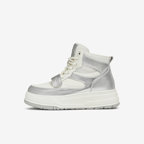 TATA/他她2025春商场同款运动休闲厚底女板鞋新款CZ901AD5