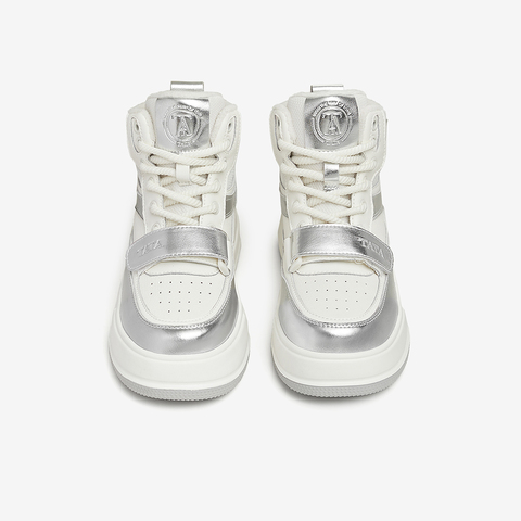 TATA/他她2025春商场同款运动休闲厚底女板鞋新款CZ901AD5