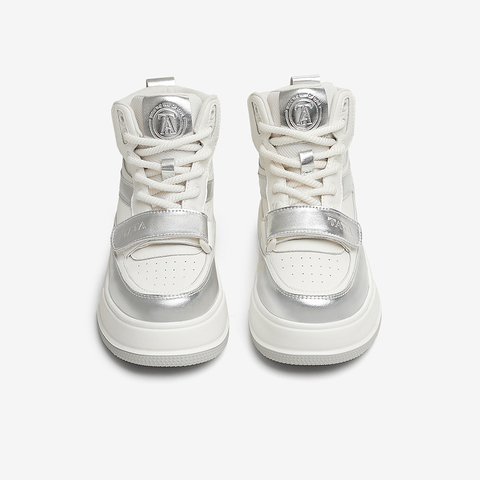 TATA/他她2025春商场同款时尚休闲板鞋女新款CZ901AD5