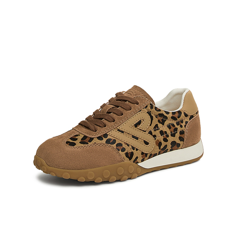 TATA/他她2025春商场同款时尚休闲阿甘鞋女新款CYJ01AM5