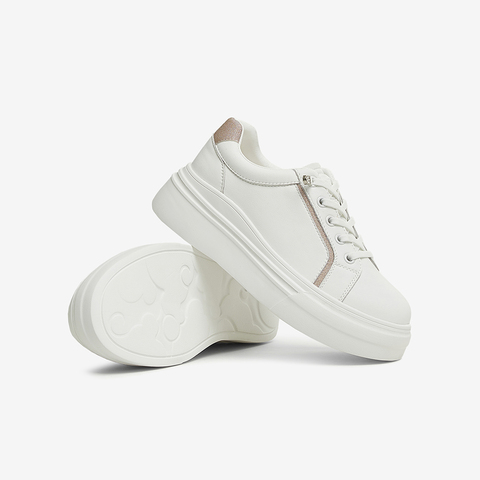 TATA/他她2025春商场同款时尚休闲板鞋女新款CYC01AM5