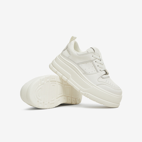 TATA/他她2025春商场同款时尚休闲板鞋女新款GMX01AM5