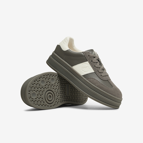 TATA/他她2025春商场同款时尚休闲女德训鞋新款CXD01AM5