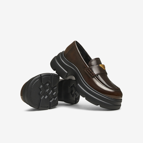 TATA/他她2025春时尚简约休闲圆头女乐福鞋新款7OL29AA5