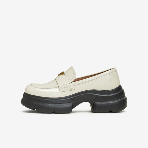 TATA/他她2025春时尚简约休闲圆头女乐福鞋新款7OL29AA5