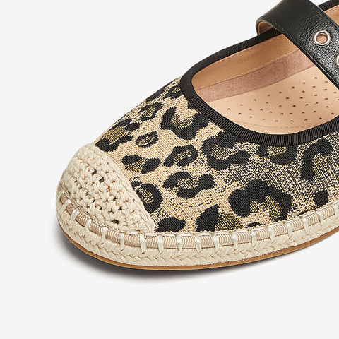 TATA/他她2025春时尚休闲渔夫鞋女单鞋新款CU402AQ5