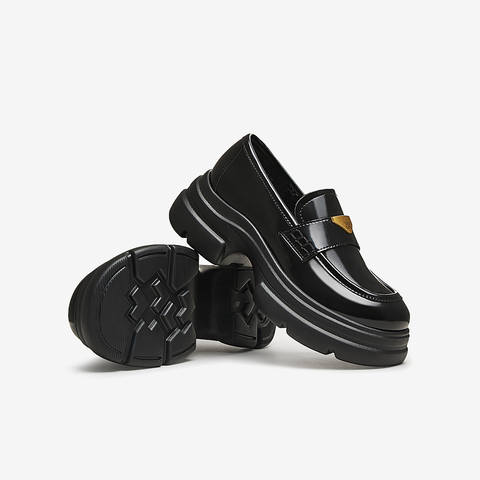 TATA/他她2025春时尚简约休闲圆头女乐福鞋新款7OL29AA5