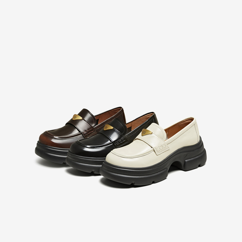 TATA/他她2025春时尚简约休闲圆头女乐福鞋新款7OL29AA5