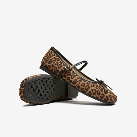 TATA/他她2025秋商场同款女时尚百搭玛丽珍鞋新款YRT01CQ5