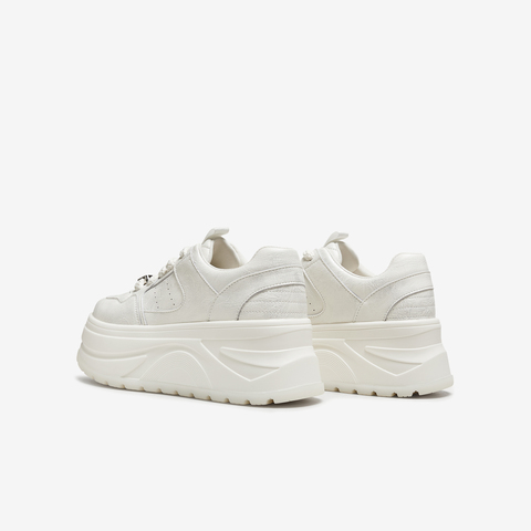 TATA/他她2025秋商场同款时尚休闲女板鞋新款CP202CM5