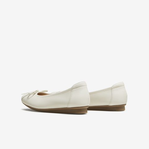 TATA/他她2025秋商场同款时尚百搭蝴蝶结单鞋女新款UUY01CQ5