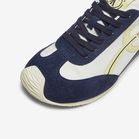 TATA/他她2025秋时尚休闲百搭女阿甘鞋新款EVN01CM5