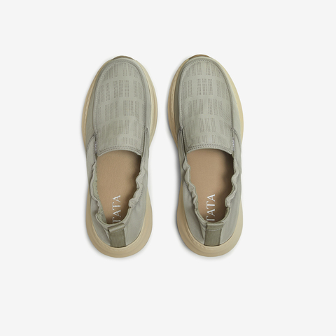 TATA/他她2025秋商场同款舒适百搭休闲男鞋新款VQE01CM5