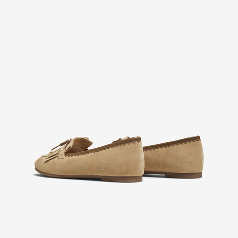 TATA/他她2025秋商场同款时尚休闲圆头女乐福鞋新款YVT01CQ5