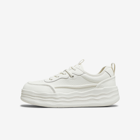 TATA/他她2025秋商场同款运动时尚休闲女板鞋新款CWV02CM5