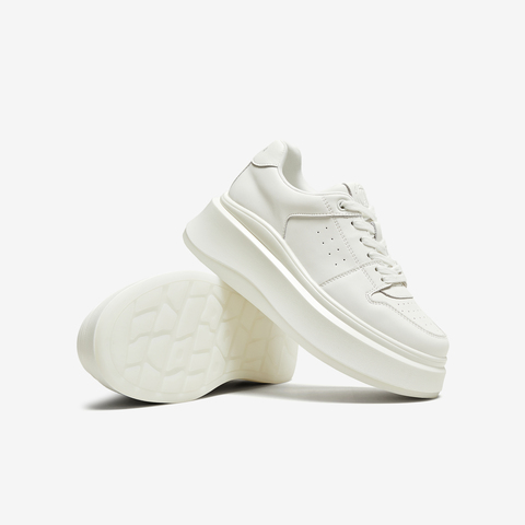 TATA/他她2025秋女时尚休闲板鞋新款GCD07CM5