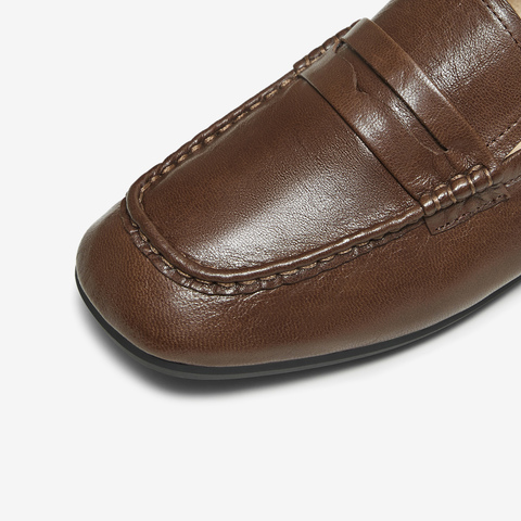 TATA/他她2025秋商场同款时尚简约休闲圆头女乐福鞋新款YXQ01CA5