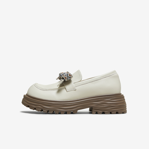TATA/他她2025秋时尚休闲女蝴蝶结乐福鞋新款CG501CA5