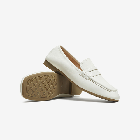 TATA/他她2025秋商场同款时尚简约休闲圆头女乐福鞋新款YXQ01CA5