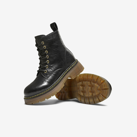 TATA/他她2025冬百搭时尚简约女马丁靴新款CHQ01DD5