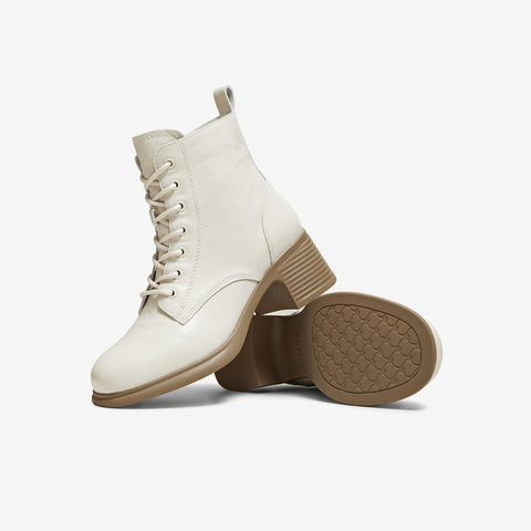 TATA/他她2025冬商场同款百搭时尚简约女马丁靴新款7A541DD5