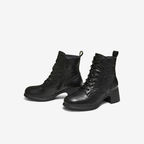 TATA/他她2025冬商场同款百搭时尚简约女马丁靴新款7A541DD5