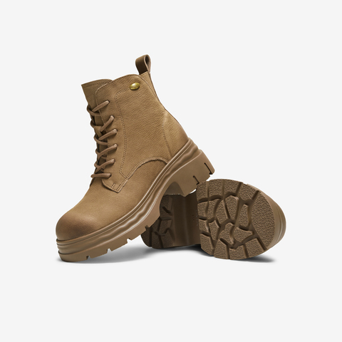 TATA/他她2025冬商场同款百搭时尚简约女马丁靴新款CHK01DD5