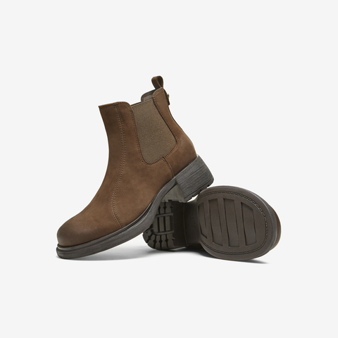 TATA/他她2025冬时尚切尔西靴女通勤显瘦新款7C844DD5