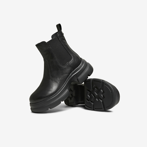 TATA/他她2025冬商场同款百搭通勤女休闲靴新款7OL44DD5