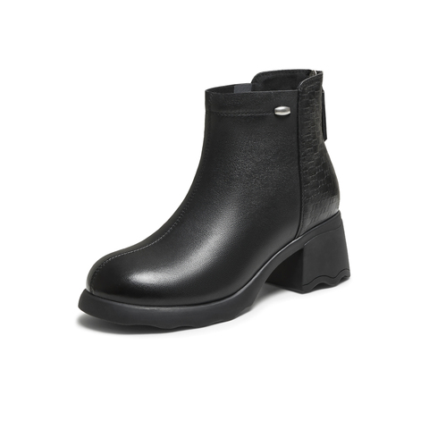 TATA/他她2025冬商场同款休闲百搭女时尚短靴新款CF901DD5