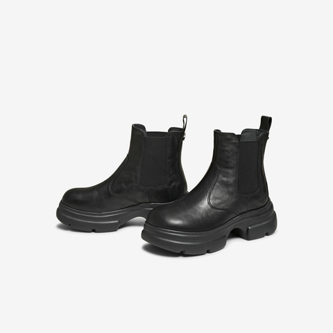 TATA/他她2025冬商场同款百搭通勤女休闲靴新款7OL44DD5