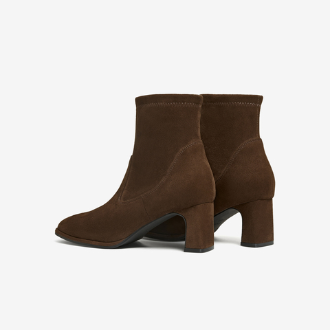 TATA/他她2025冬商场同款时尚休闲女靴百搭弹力靴新款JYC01DD5