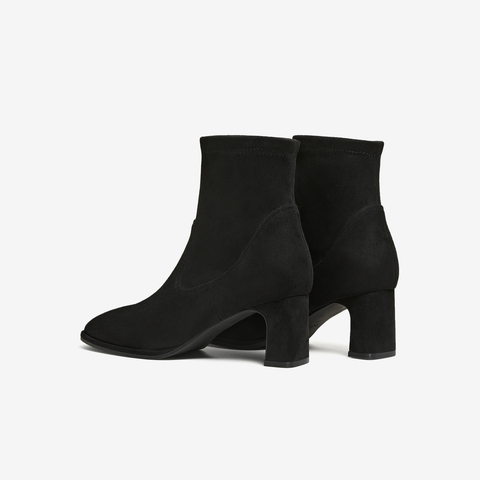 TATA/他她2025冬商场同款时尚休闲女靴百搭弹力靴新款JYC01DD5