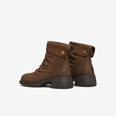 TATA/他她2025冬商场同款时尚百搭女休闲靴新款7C843DD5