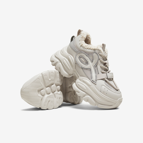 TATA/他她2025冬商场同款时尚休闲百搭女老爹鞋新款CY208DM5