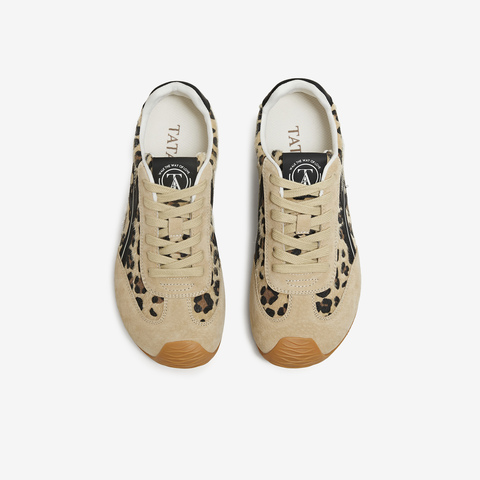 TATA/他她2025秋时尚休闲百搭女阿甘鞋新款EVN01CM5