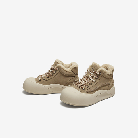 TATA/他她2025冬商场同款厚底板鞋女休闲百搭新款CJF01DD5