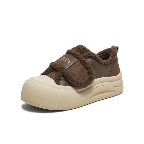 TATA/他她2025冬运动时尚休闲厚底女板鞋新款CHH01DM5