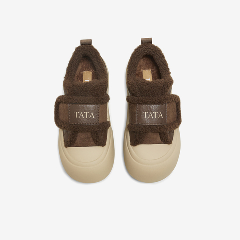 TATA/他她2025冬运动时尚休闲厚底女板鞋新款CHH01DM5